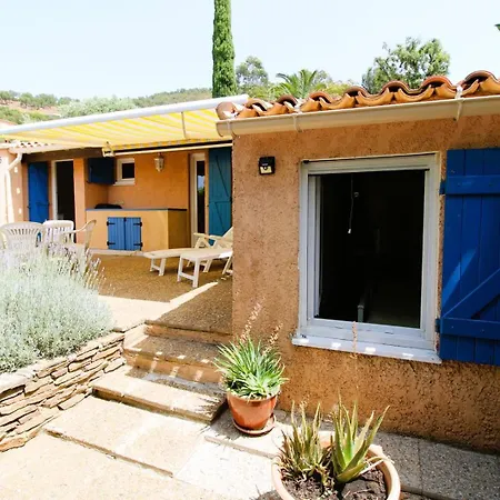 Mazet Mireille Climatise Pour 4 Personnes Avec Tennis Et Piscine A La Londes-les-maures Villa